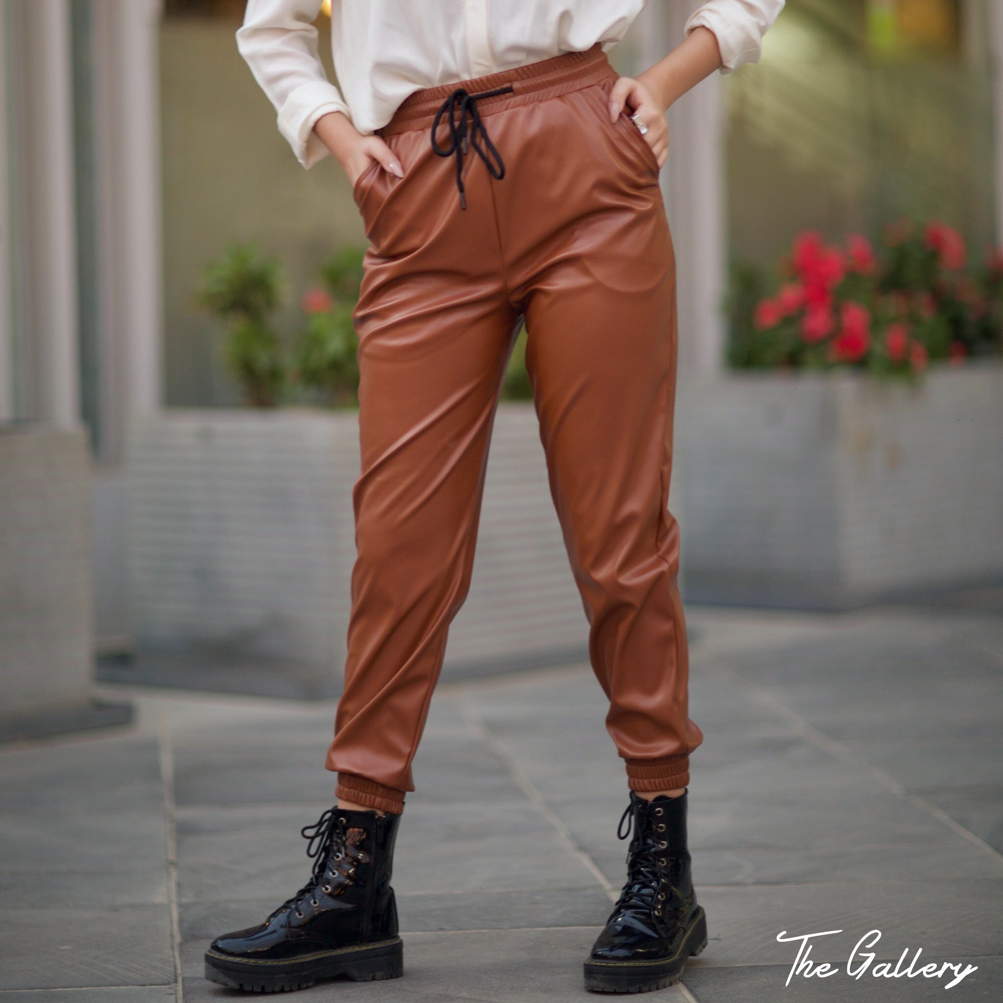 Leather jogging pants discount womens