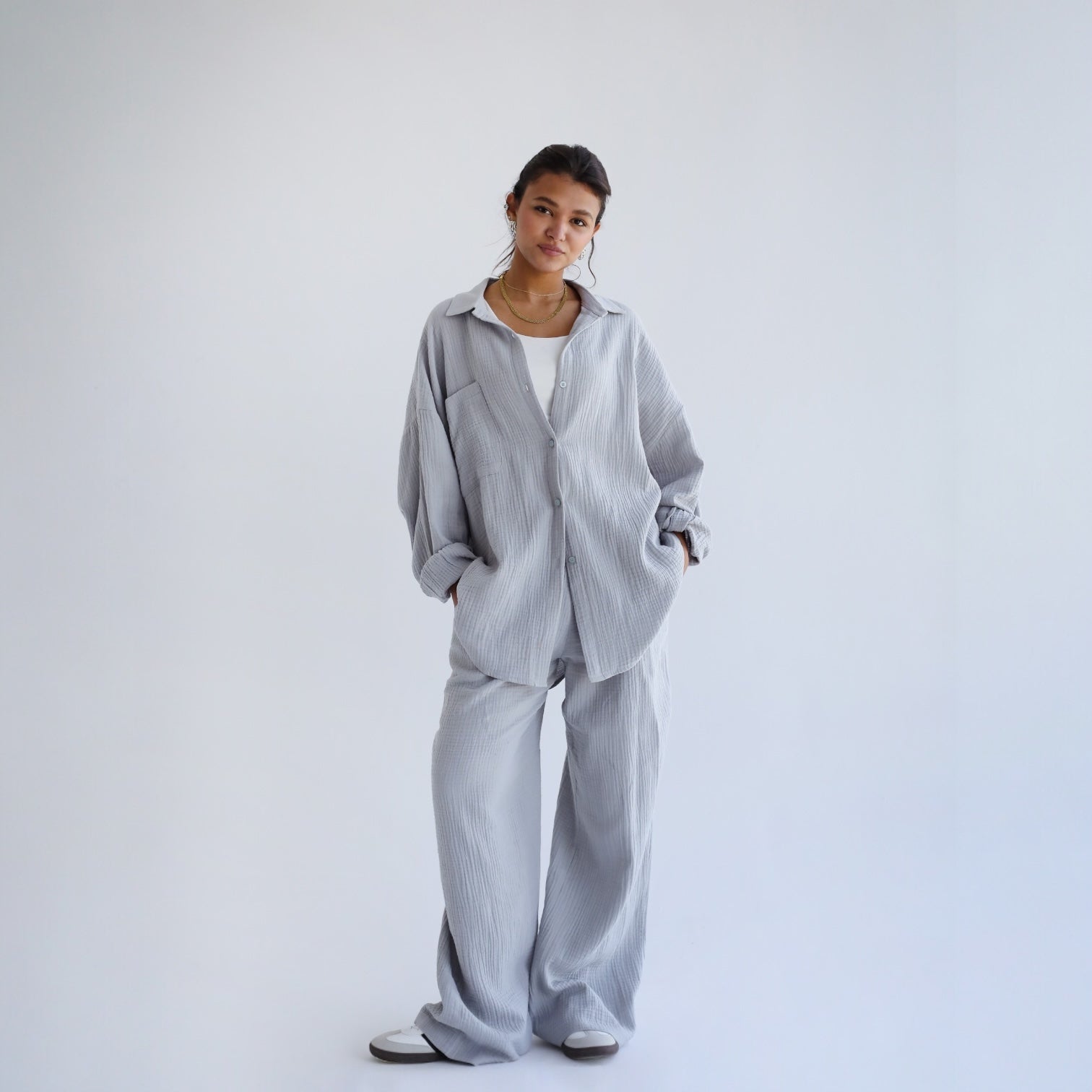 Grey crinkled matching set – The Gallery
