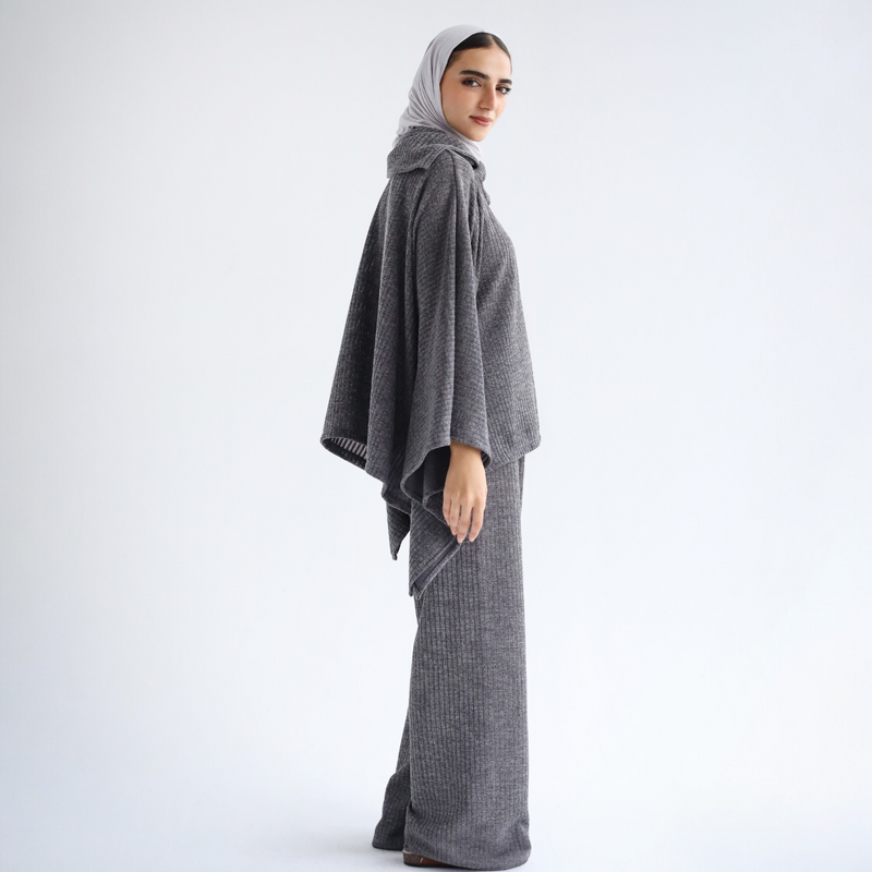 Grey ribbed poncho set