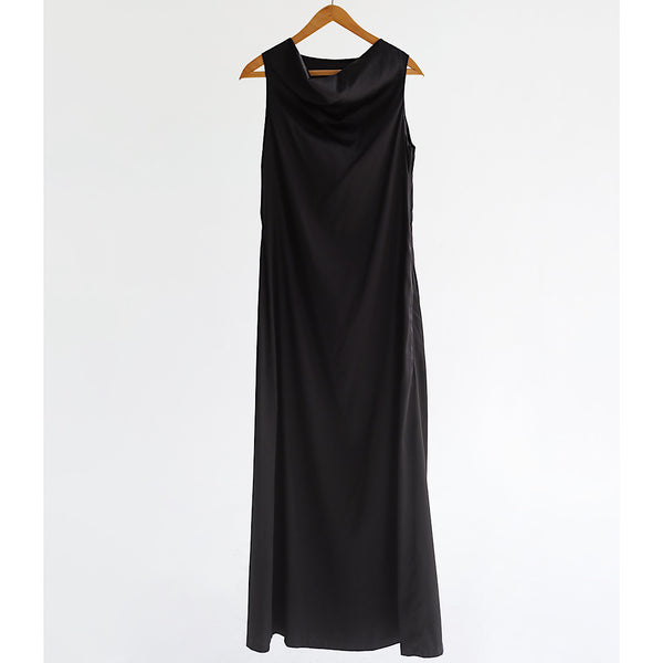 Sleeveless drape satin dress