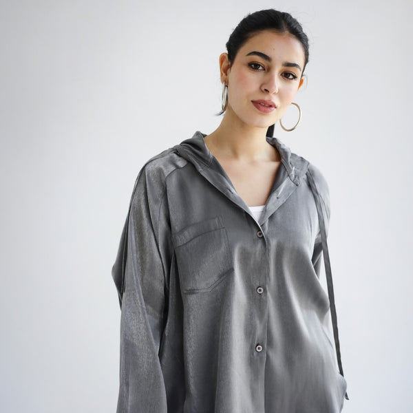 Silver shimmering buttoned blouse