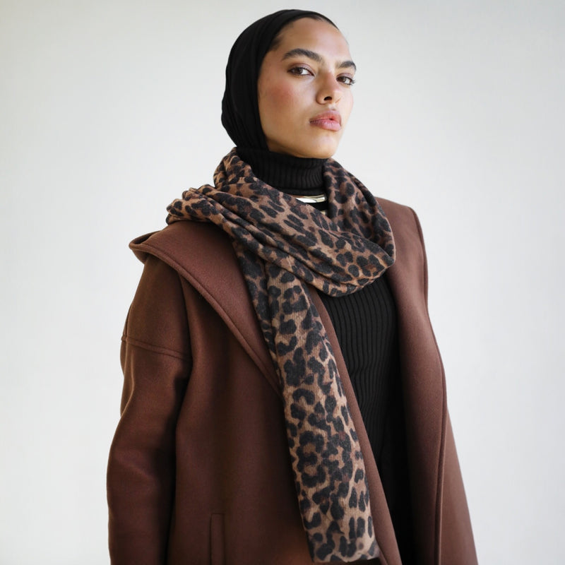 Leopard winter scarf