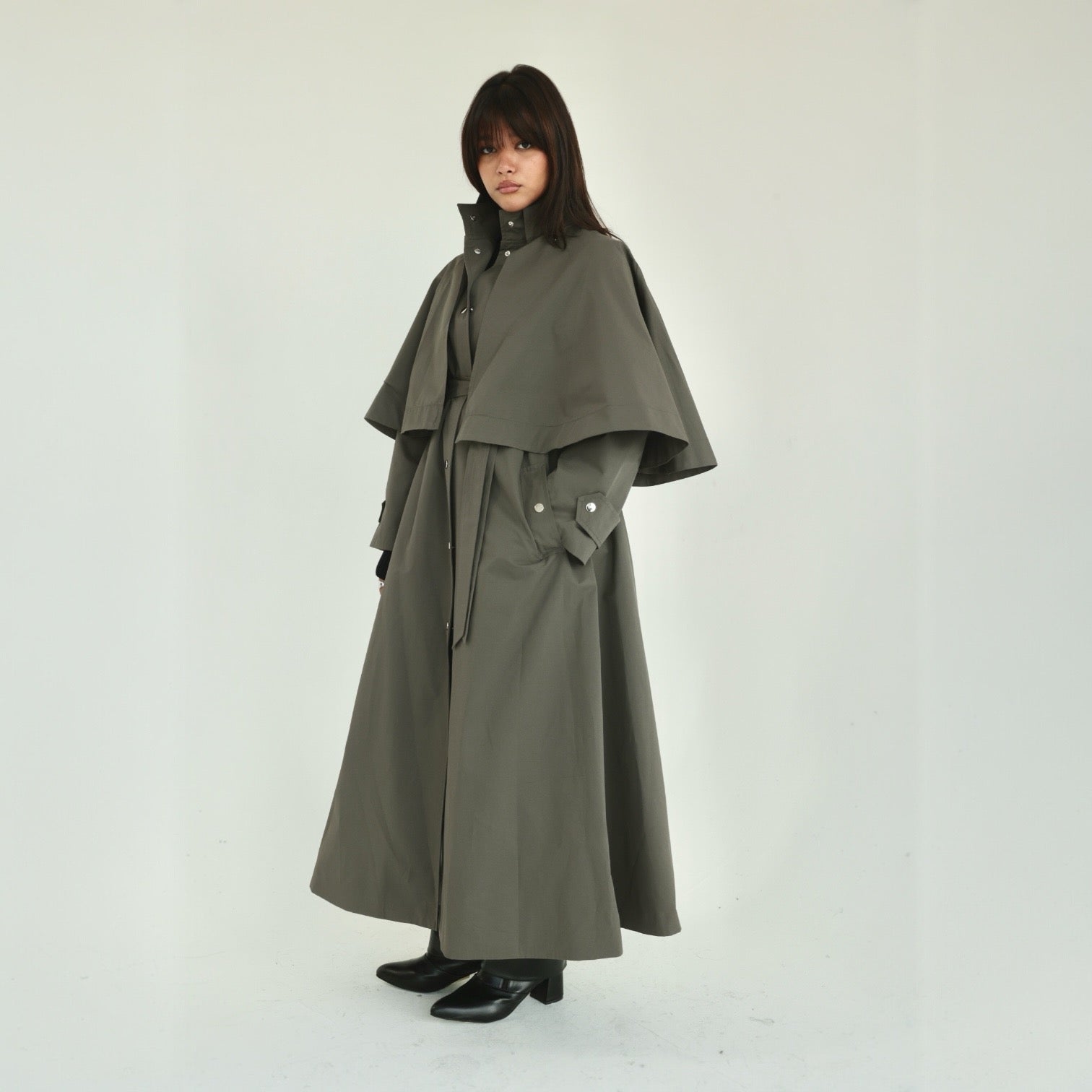 Long buttoned cape jacket – The Gallery