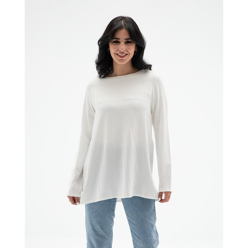 Long sleeved white basic blouse