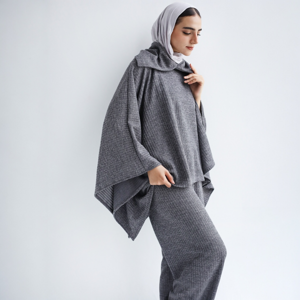 Grey ribbed poncho set