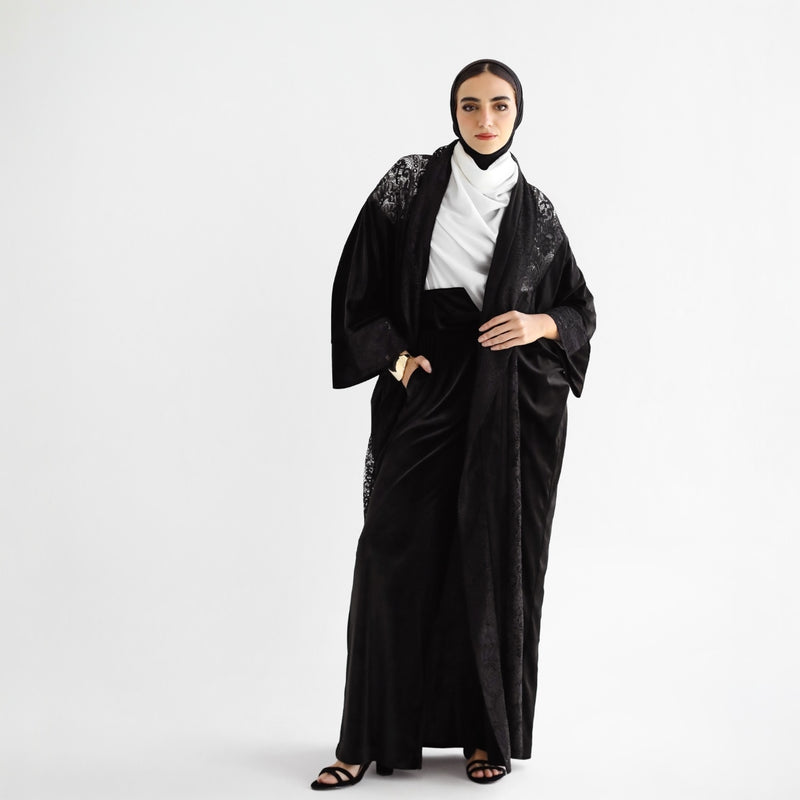 Lace shawl collar kaftan