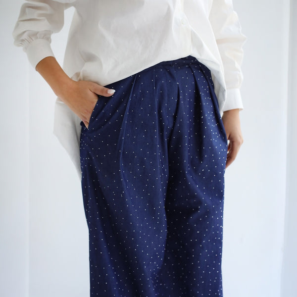 Strass denim pleated pants
